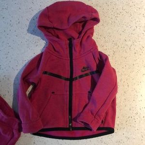 Nike infant jogger tracksuit